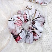Ozdoby do vlasov - Látkové gumičky do vlasov MIDI - prémiová saténová bavlna (Ružové kvety na lúke NOVINKA) - 16324598_