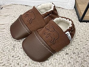 Detské topánky - Capačky čokoládoví sloníci 6-9 mesiacov - 16331854_