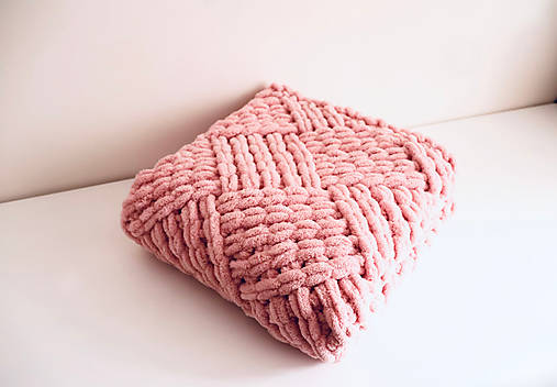 Detský textil - Ručne pletená puffy deka cik-cak - 16330634_