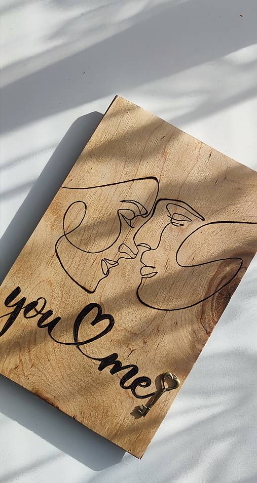 Obrazy - Drevená ručne vypaľovaná dekorácia, Valentín, srdce - 16331619_