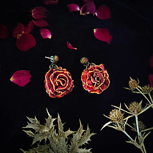 Náušnice - Veľké náušnice v stredovekom štýle, šarlátové ruže, gotická fantázia, renesančné kvetinové náušnic - 16331586_