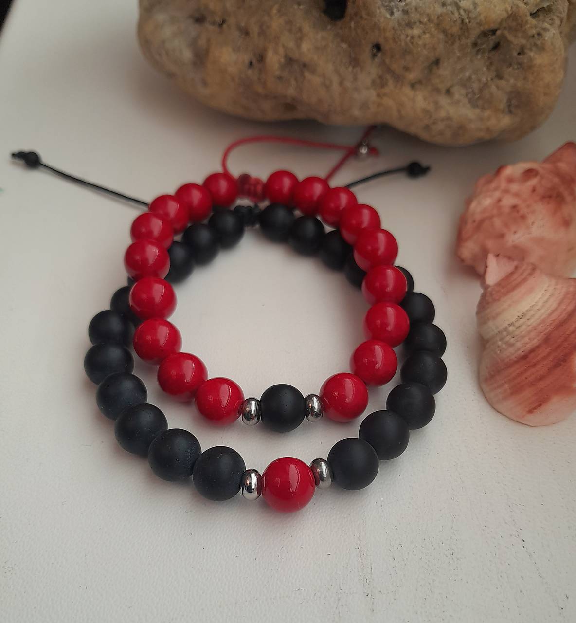 Partnerské náramky z minerálov Jin - jang (Onyx + jadeit červený, č. 3855)