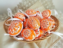 Dekorácie - Oranžovo-biele madeirové kraslice na zavesenie - 16333133_