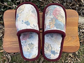 Ponožky, pančuchy, obuv - Kvetove papuče z rifloviny - 16336856_