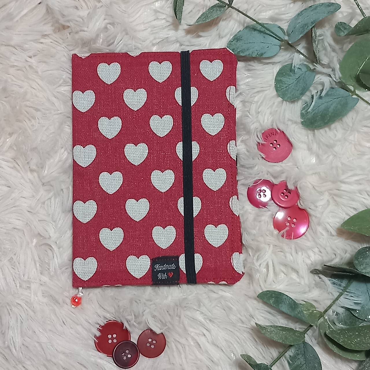 Diár  na rok 2026 TÝŽDENNÝ (Červená srdiečka)