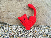 Hračky - Háčkovaná mačička - červené srdiečko z lásky :-) - 16338674_