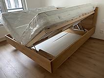 Nábytok - Dubová levitujúca posteľ s úložným priestorom - 16343131_