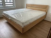 Nábytok - Dubová levitujúca posteľ s úložným priestorom - 16343133_