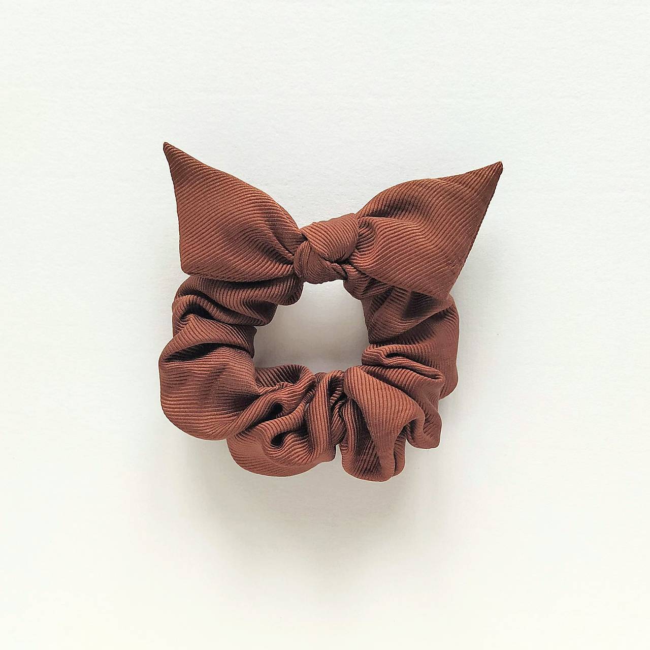 Scrunchie hodvábna (hnedá)