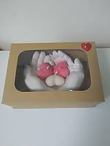 Sviečky - Srdce na dlani v darčekovej krabičke s okienkom  - 16350050_