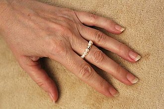 Prstene - prsteň perly prírodné - flexibilný - 16354422_