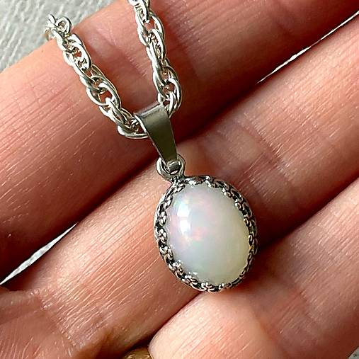 Natural Welo Opal Pendant AG925 / Strieborný prívesok s prírodným opálom E014