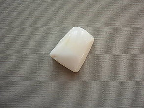 Minerály - Kabošon – bílý opál 15 mm, č.23f - 16359700_