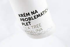 Pleťová kozmetika - Krém pre problematickú pleť s tea tree a kyselinou hyalurónovou - 16362483_
