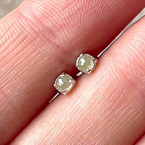 Ivory Diamonds Ag925 Stud Earrings / Náušnice s diamantmi E018