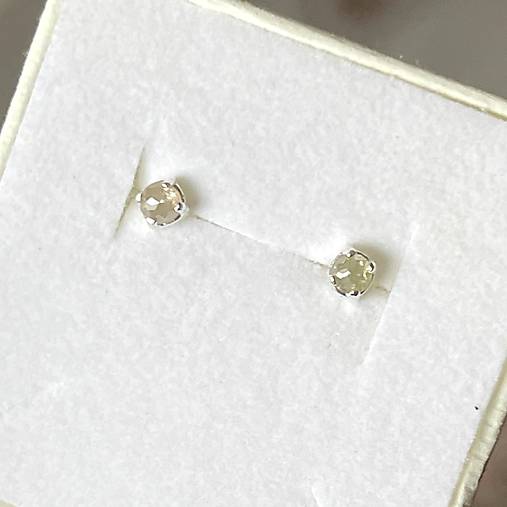 Ivory Diamonds Ag925 Stud Earrings / Náušnice s diamantmi E018