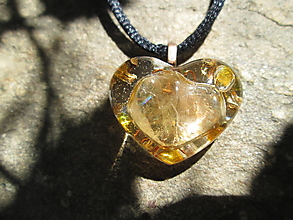 Náhrdelníky - Org. šperk ,, Slunečního pohlazení " - 16368119_