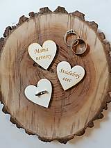 Svadobné pierka - Č. 390 Veľké pierka drevené gravírovane srdce 3cm a 4cm typ 1 - 16368385_