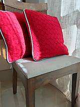 Úžitkový textil - Moschino dekoračný vankúš - 16371370_