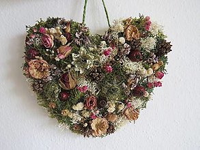 Dekorácie - Kvetinové srdce ''Forest'' - 16374436_