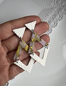 Náušnice - *golden&white triangles* - 16374572_