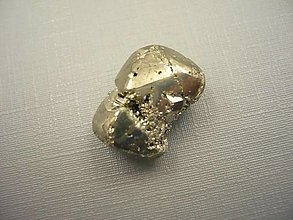 Minerály - Troml. kámen - pyrit drúza 19 mm, č.25f - 16376432_
