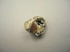 Minerály - Troml. kámen - pyrit drúza 18 mm, č.34f - 16376483_