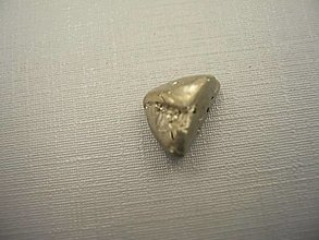 Minerály - Troml. kámen - pyrit drúza 13 mm, č.53f - 16376599_