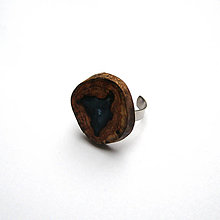 Prstene - Prsteň s dreveným očkom - topoľový kalus so živicou - 16374705_
