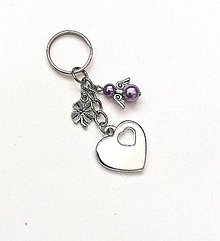Kľúčenky - Kľúčenka "srdce" s perličkovým anjelikom (fialová) - 16377494_