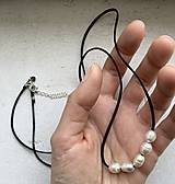 Náhrdelníky - Minimalistický náhrdelník I. - 16379404_