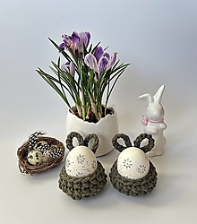 Dekorácie - Veľkonočné košíčky na vajíčka . (Olivová zelená) - 16383425_