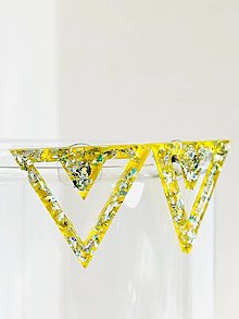 Náušnice - Recyklované CD - žlté holografické trojuholníkové náušnice - 16380594_
