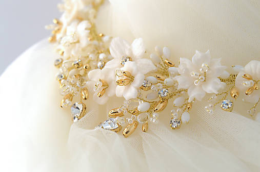 Perleťovo-zlatá kvietkovaná tiara