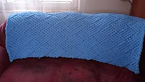 Úžitkový textil - Ručné pletená deka cik cak - 16380543_
