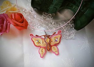 Brošne - Ružový motýľ- brošňa - 16381327_