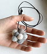 Náhrdelníky - Vlnený náhrdelník - Bubliny - béžová - 16380516_