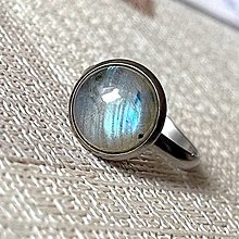 Prstene - Elegant Labradorite Stainless Steel Ring / Elegantný prsteň s labradoritom z chirurgickej ocele E021 - 16385752_