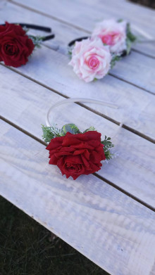 Ozdoby do vlasov - kvetinová čelenka s ružou (Červená (krémová čelenka)) - 16385184_