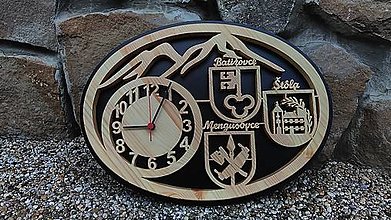 Hodiny - Drevené nástenné hodiny so znakmi obcí - 16388866_