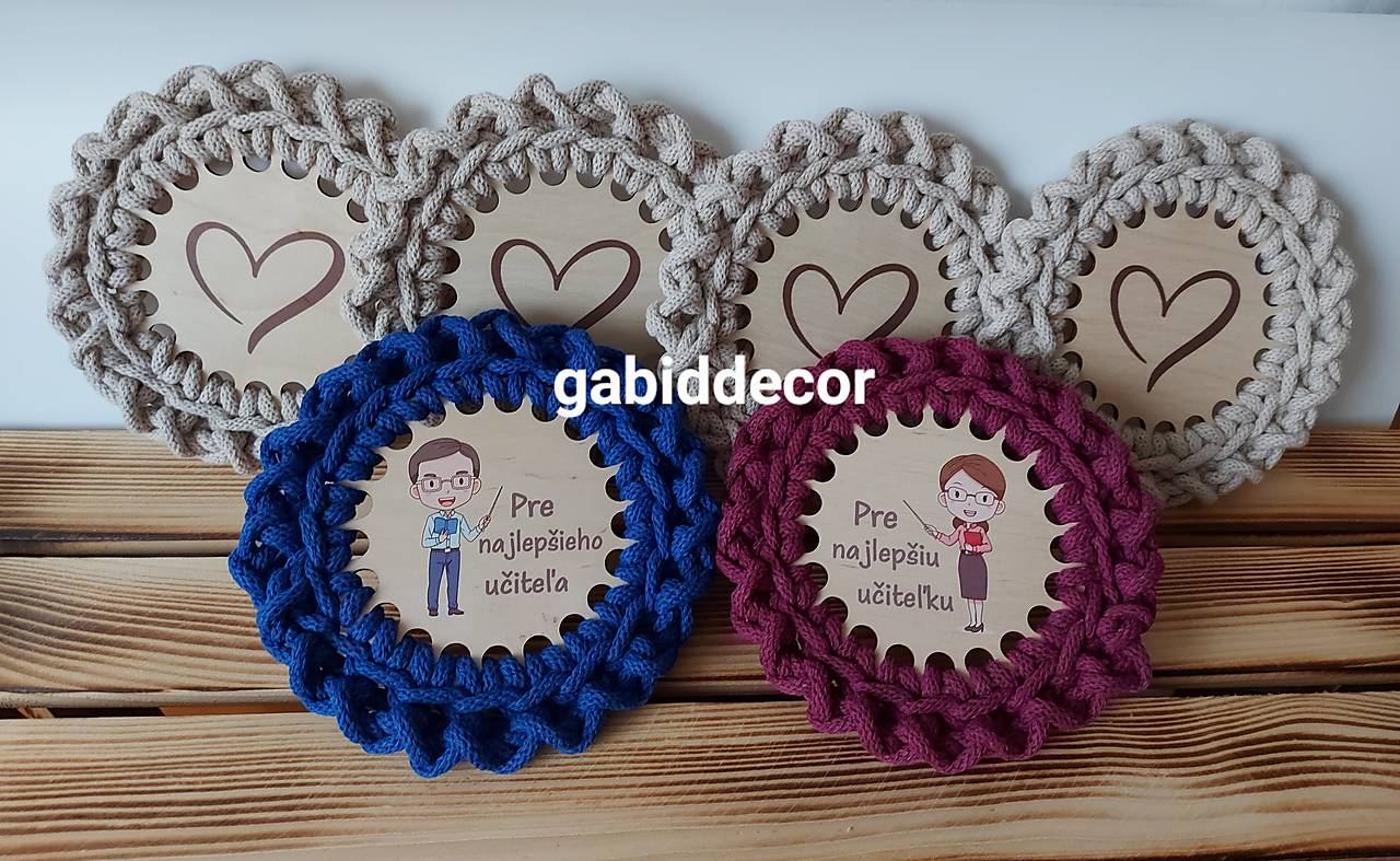 Handmade háčkované podšálky z kvalitných šnúr ku Dňu učiteľov