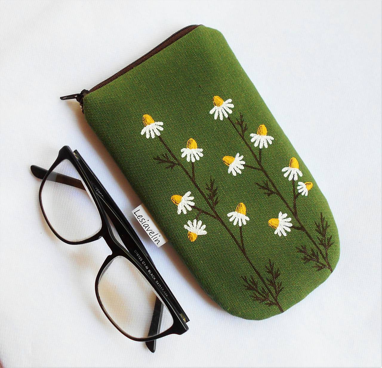 Puzdro na okuliare Harmanček a steblá trávy
