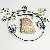Dekorácie - rozkvitnutý jarný domček s motýlikmi - 16391548_
