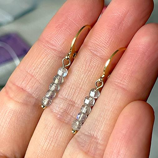 Labradorite Steel Gold Earrings / Náušnice fialové slzy, oceľ v zlatej farbe E021