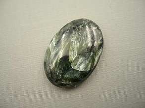 Minerály - Kabošon - serafinit 30 mm, č.14f - 16390558_