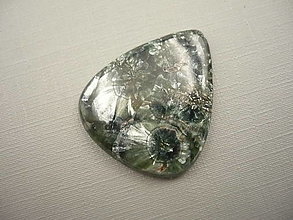 Minerály - Kabošon - serafinit 32 mm, č.15f - 16390563_