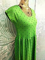 Šaty - Dámské maxi šaty puntík na zelené-S/M - 16393874_