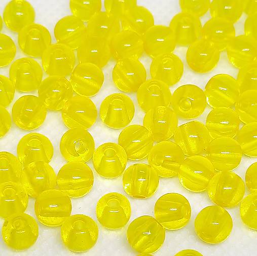Plastové korálky 6mm-50ks (žltá)