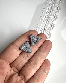 Náušnice - *Granit triangles* - 16396458_