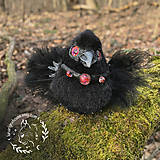 Hračky - Roztomilá malá čierna vrana, Fantasy stvorenie vták, interiérová umelecká bábika OOAK - 16397296_